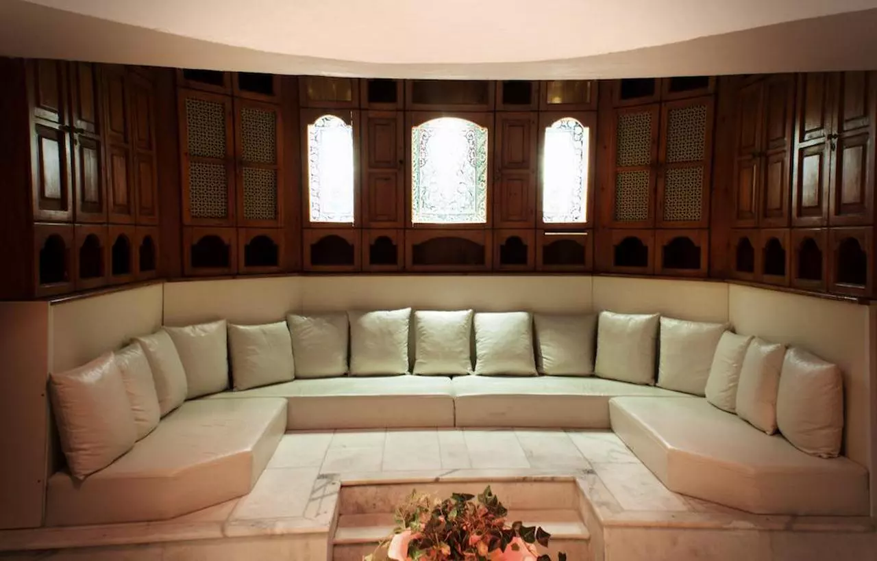 EPHESUSPRINCESS_SHABAVIZ (13).jpg